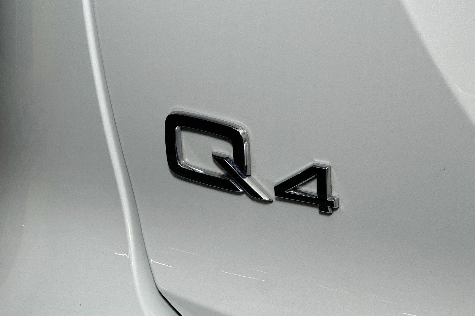Used 2023 Audi Q4 e-tron Premium Plus w/ Premium Plus AWD/4WD image 10