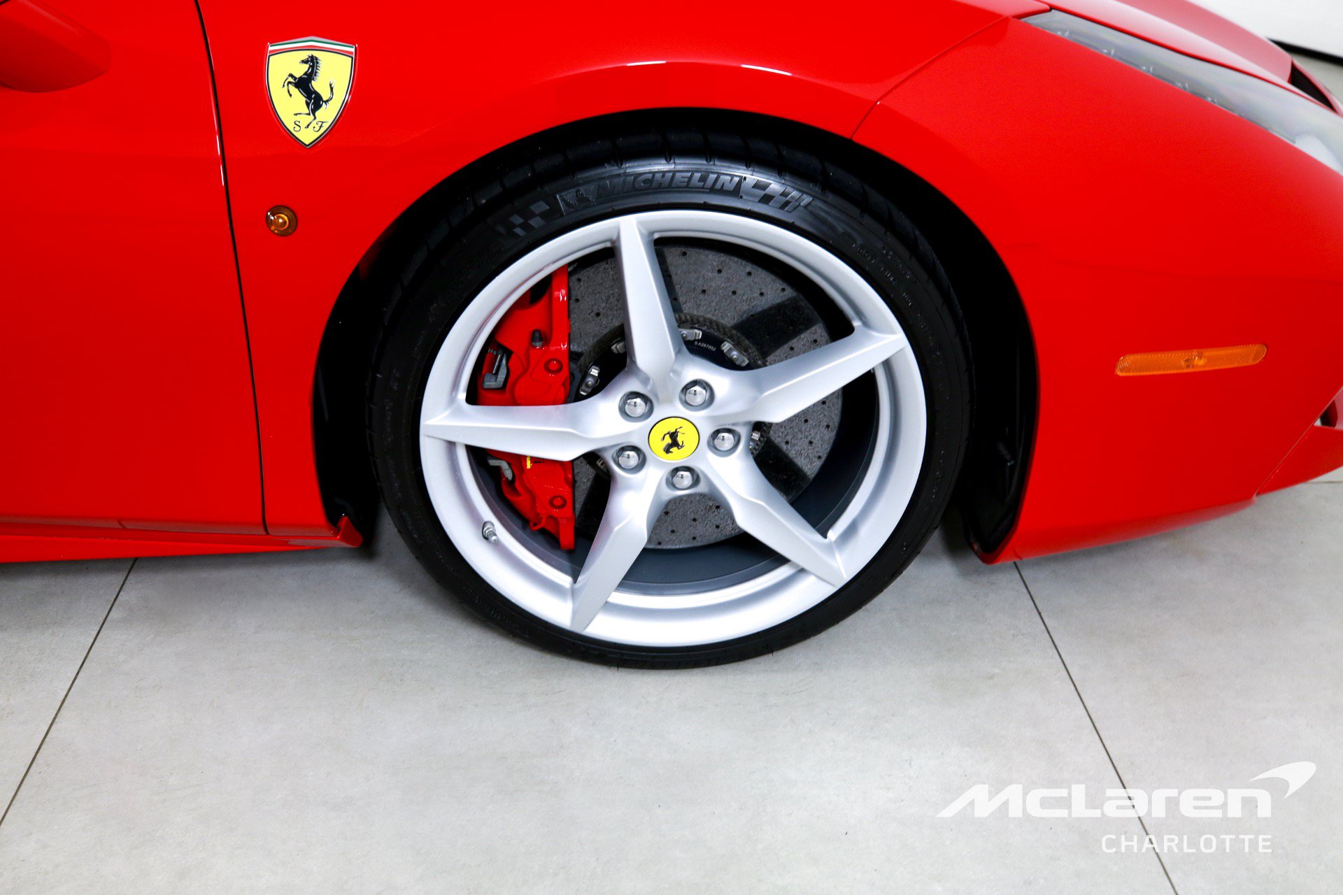 Used 2018 Ferrari 488 GTB RWD image 29