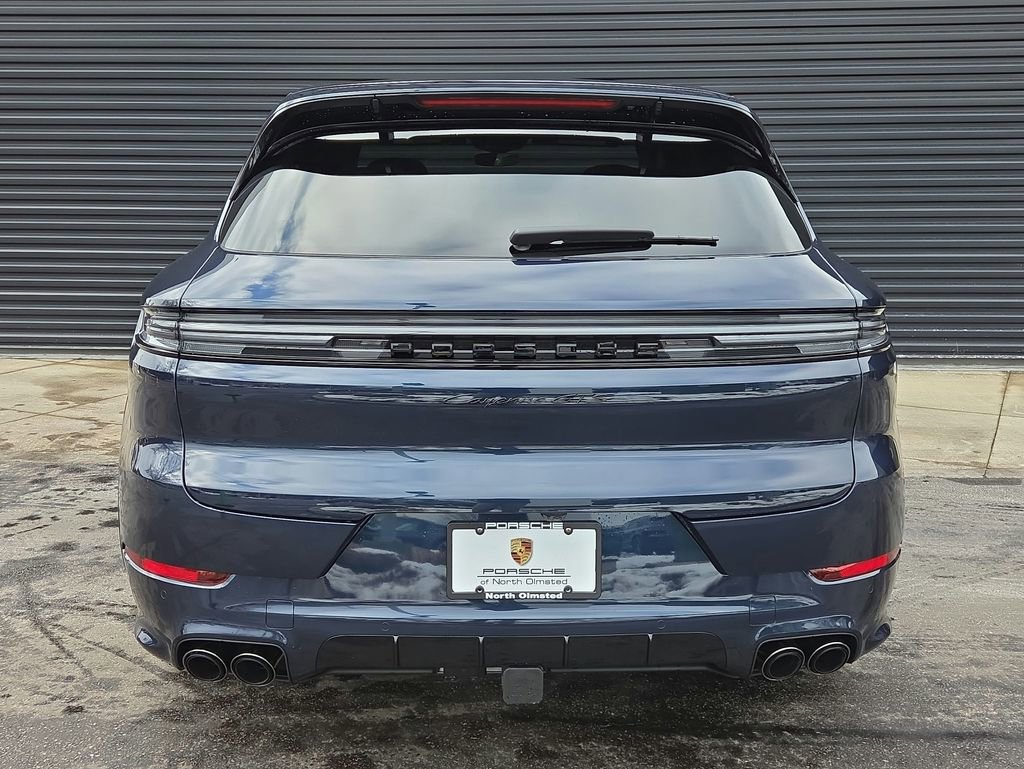 New 2026 Porsche Cayenne GTS AWD/4WD image 23