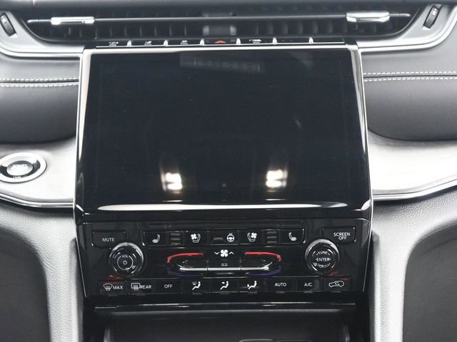 New 2025 Jeep Grand Cherokee L Overland w/ Trailer Tow Package image 28