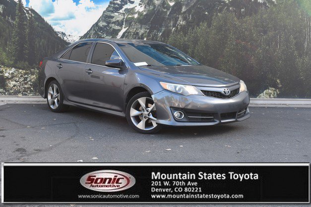 Used 2014 Toyota Camry SE w/ Leather Package