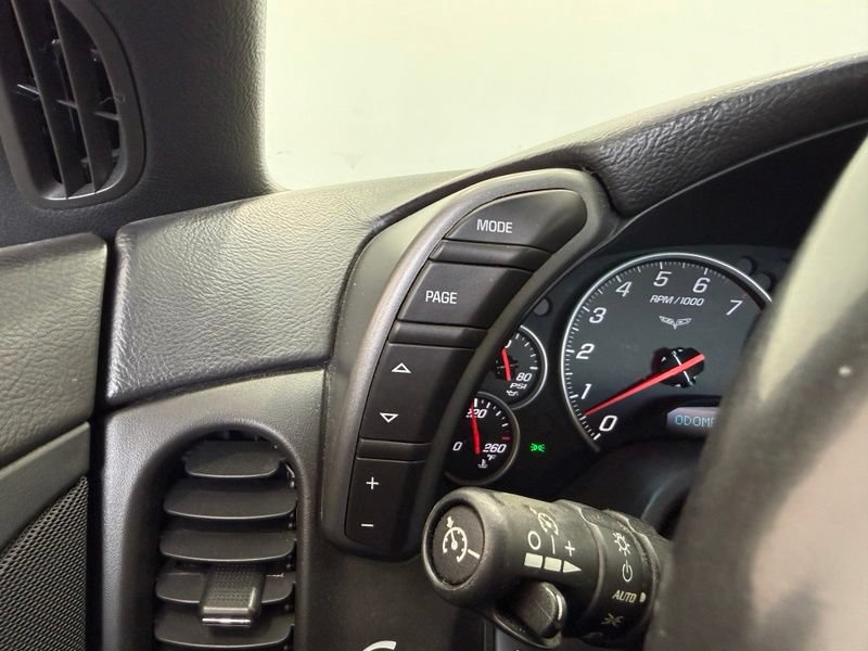 Used 2007 Chevrolet Corvette Convertible w/ Preferred Equipment Group RWD image 20