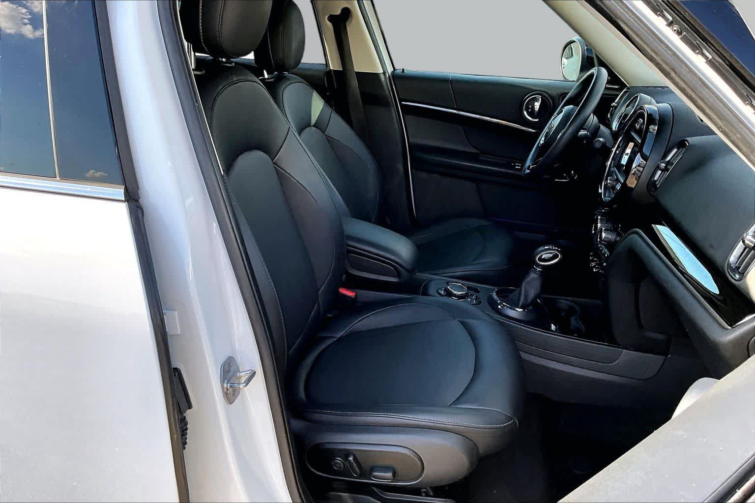 Used 2019 MINI Cooper Countryman FWD image 8
