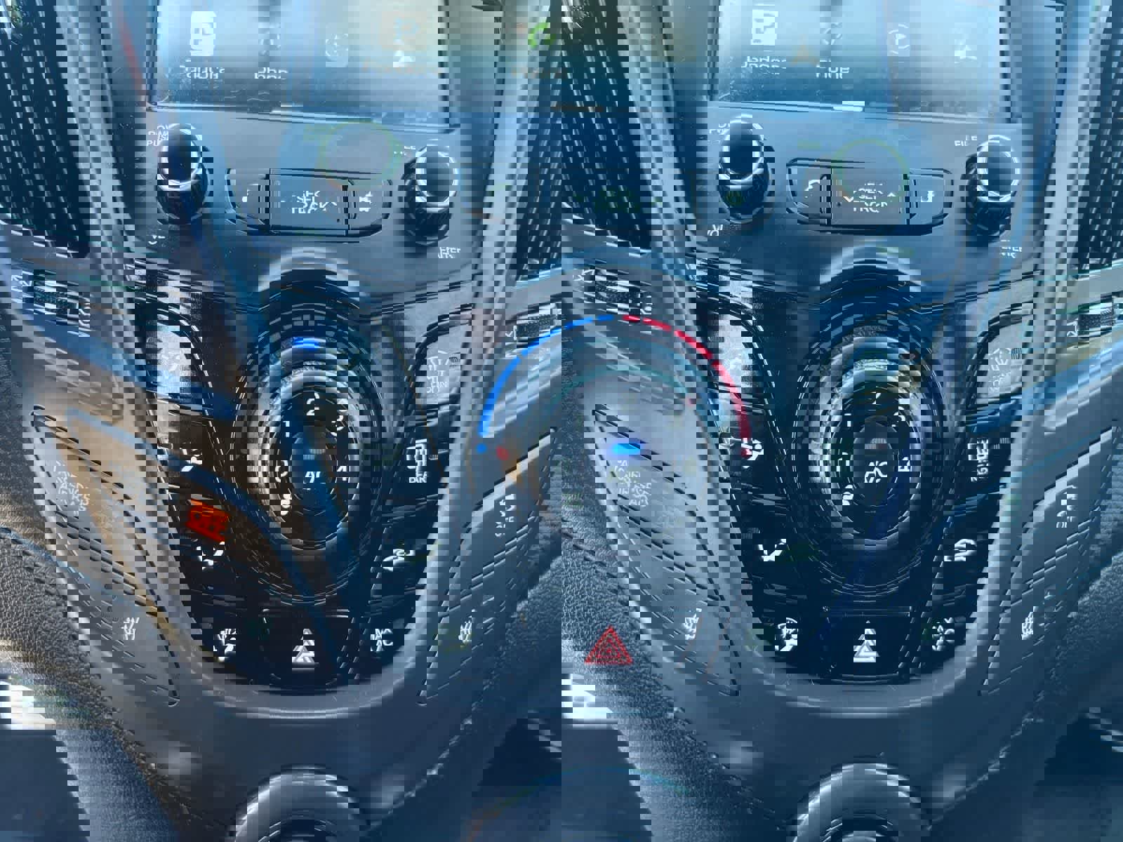 Used 2017 Hyundai Veloster Turbo image 17