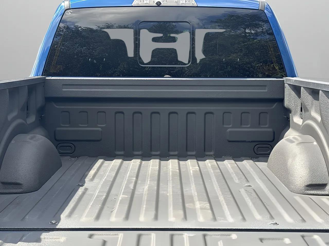 Used 2022 Ford F150 Raptor w/ Convenience Package image 33