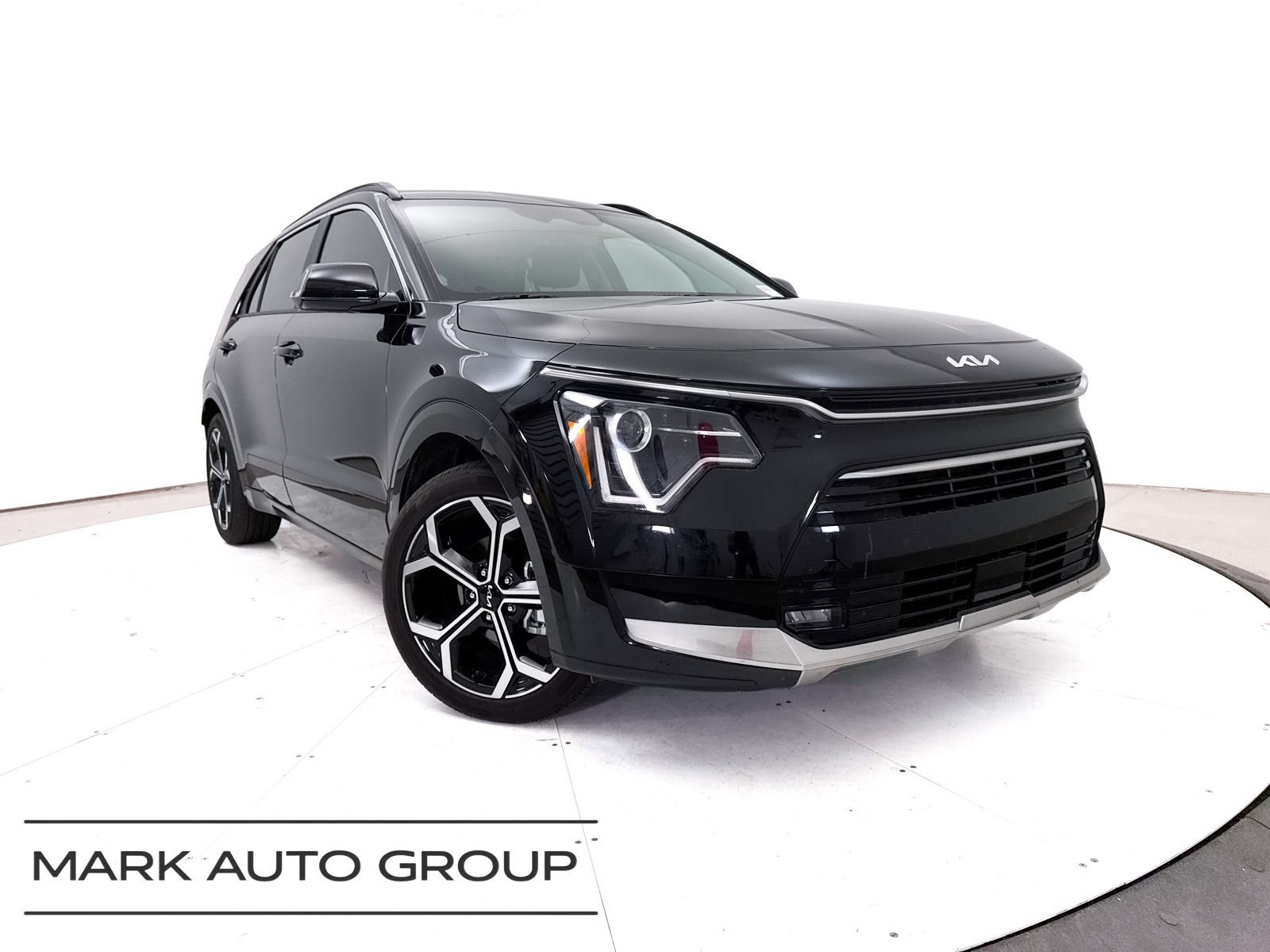 Certified 2025 Kia Niro EX Touring