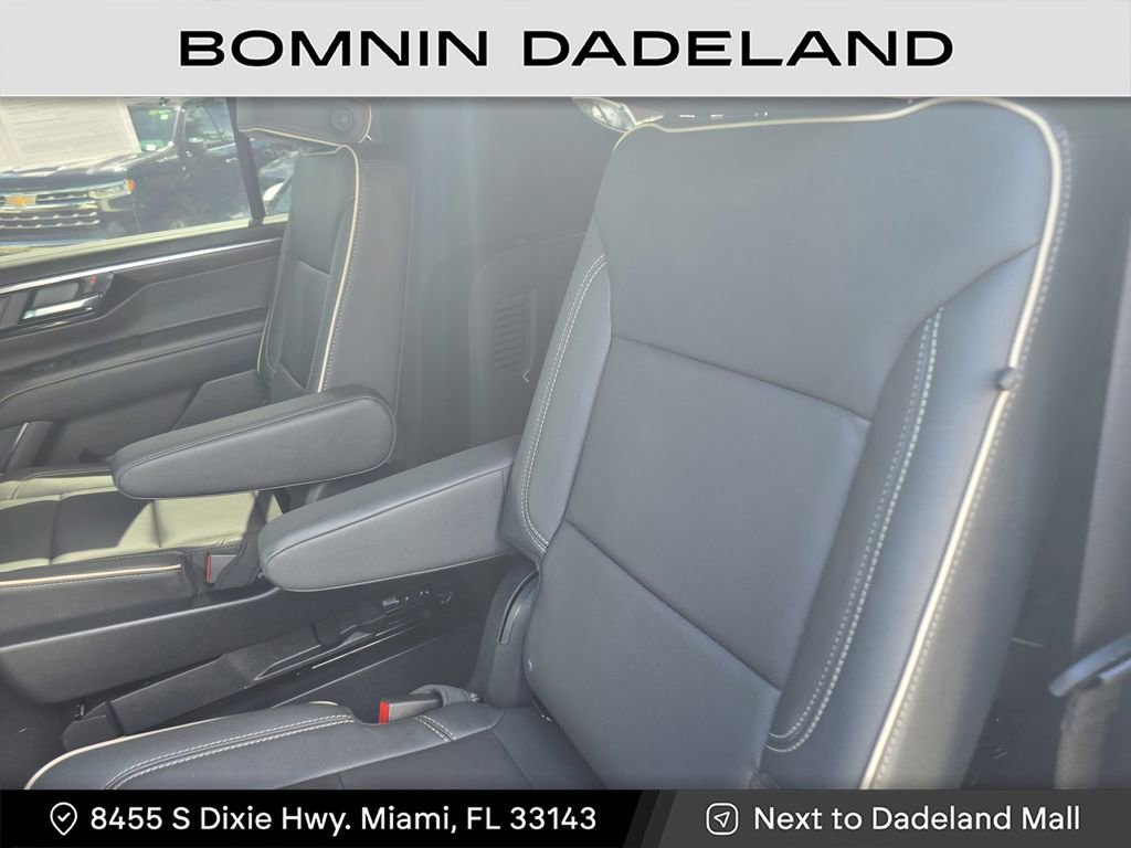 Certified 2025 Chevrolet Suburban Premier image 15