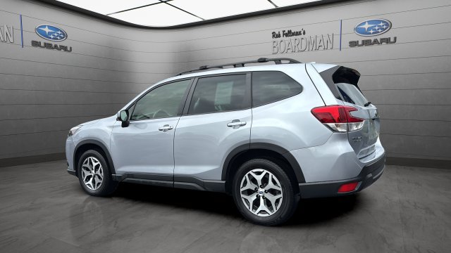 Used 2023 Subaru Forester Premium AWD/4WD image 8