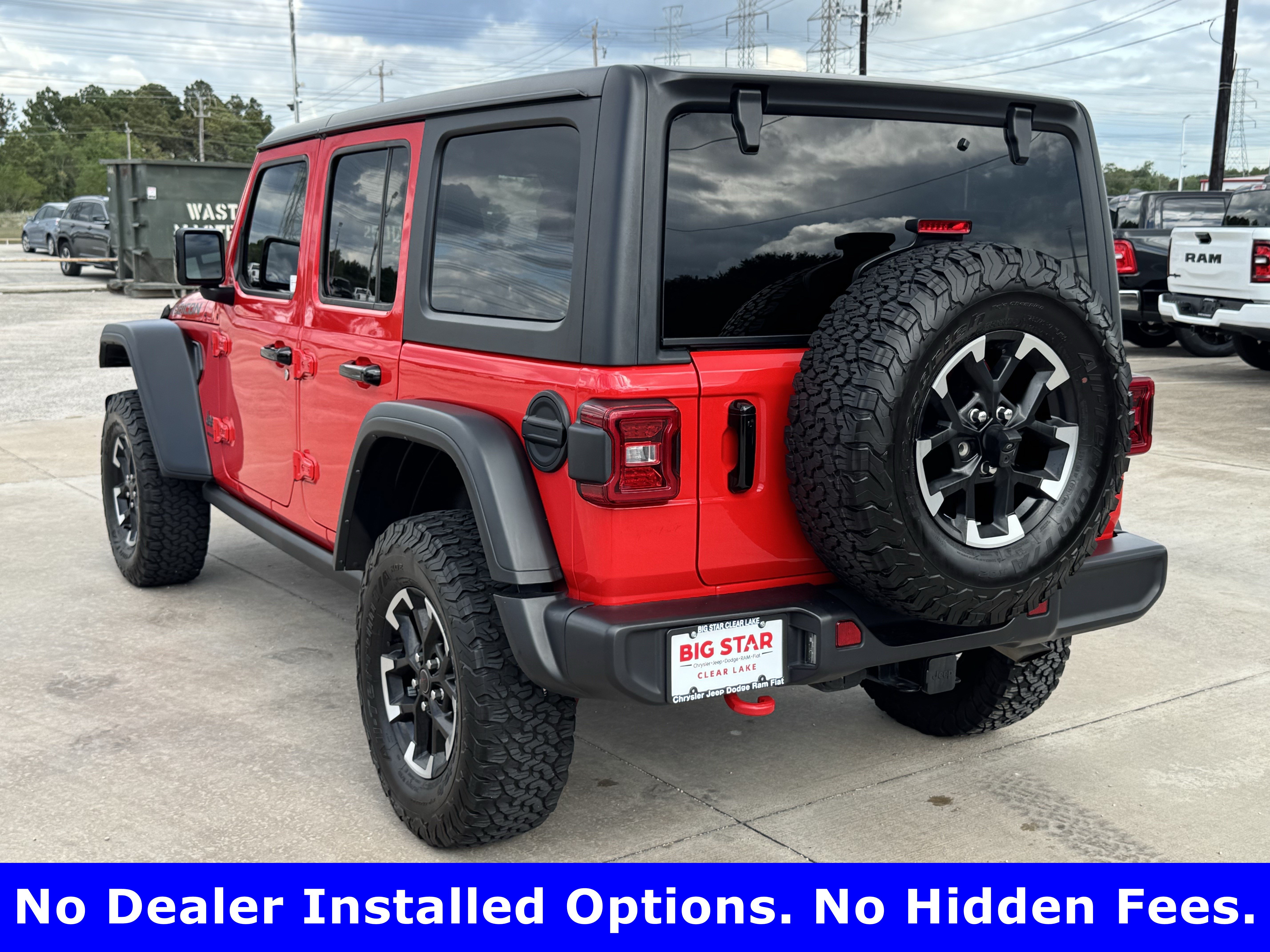 Used 2025 Jeep Wrangler Unlimited Rubicon w/ Convenience Group AWD/4WD image 5