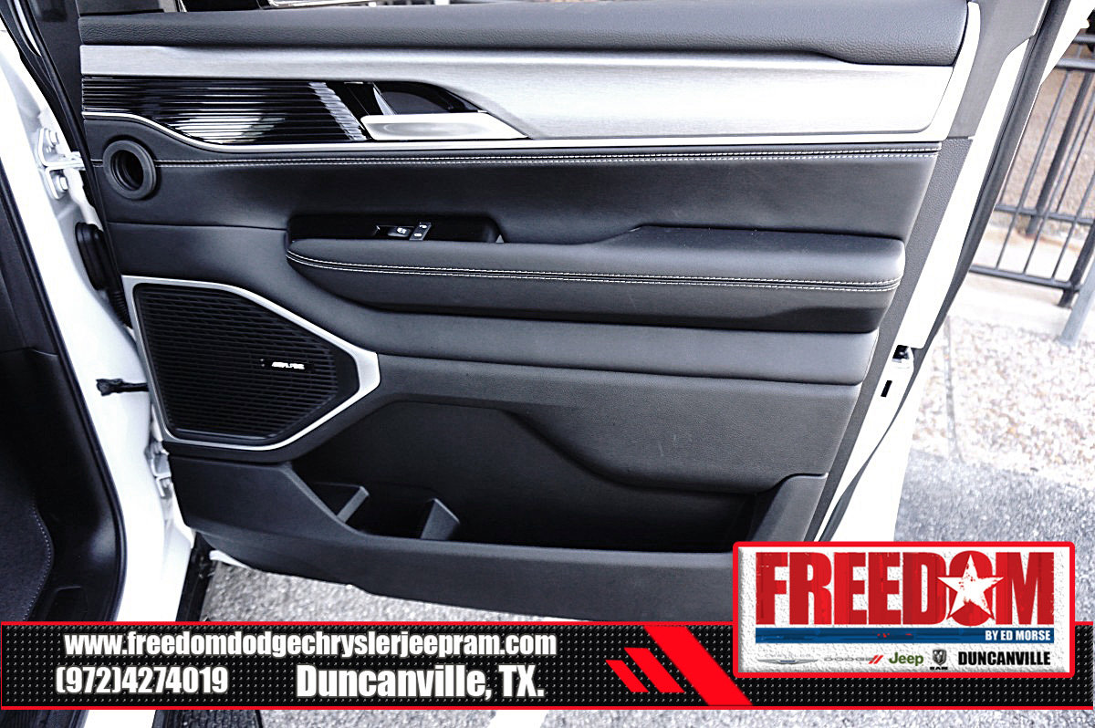 New 2025 Jeep Wagoneer L Series II w/ Premium Group I image 41