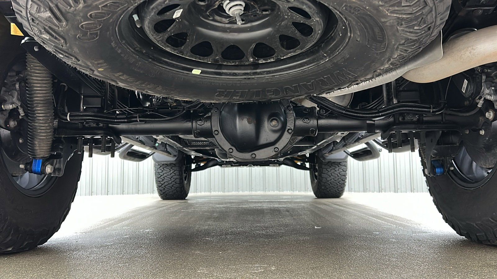 Used 2024 GMC Canyon AT4X image 14