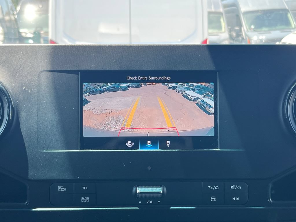 Used 2024 Mercedes-Benz Sprinter 2500 image 25