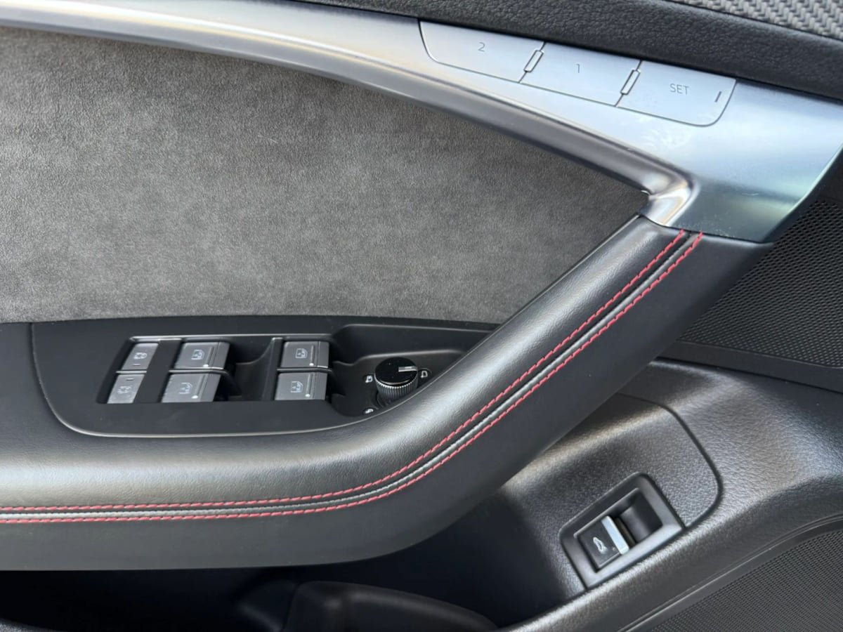 Used 2021 Audi RS 7 Sportback AWD/4WD image 37