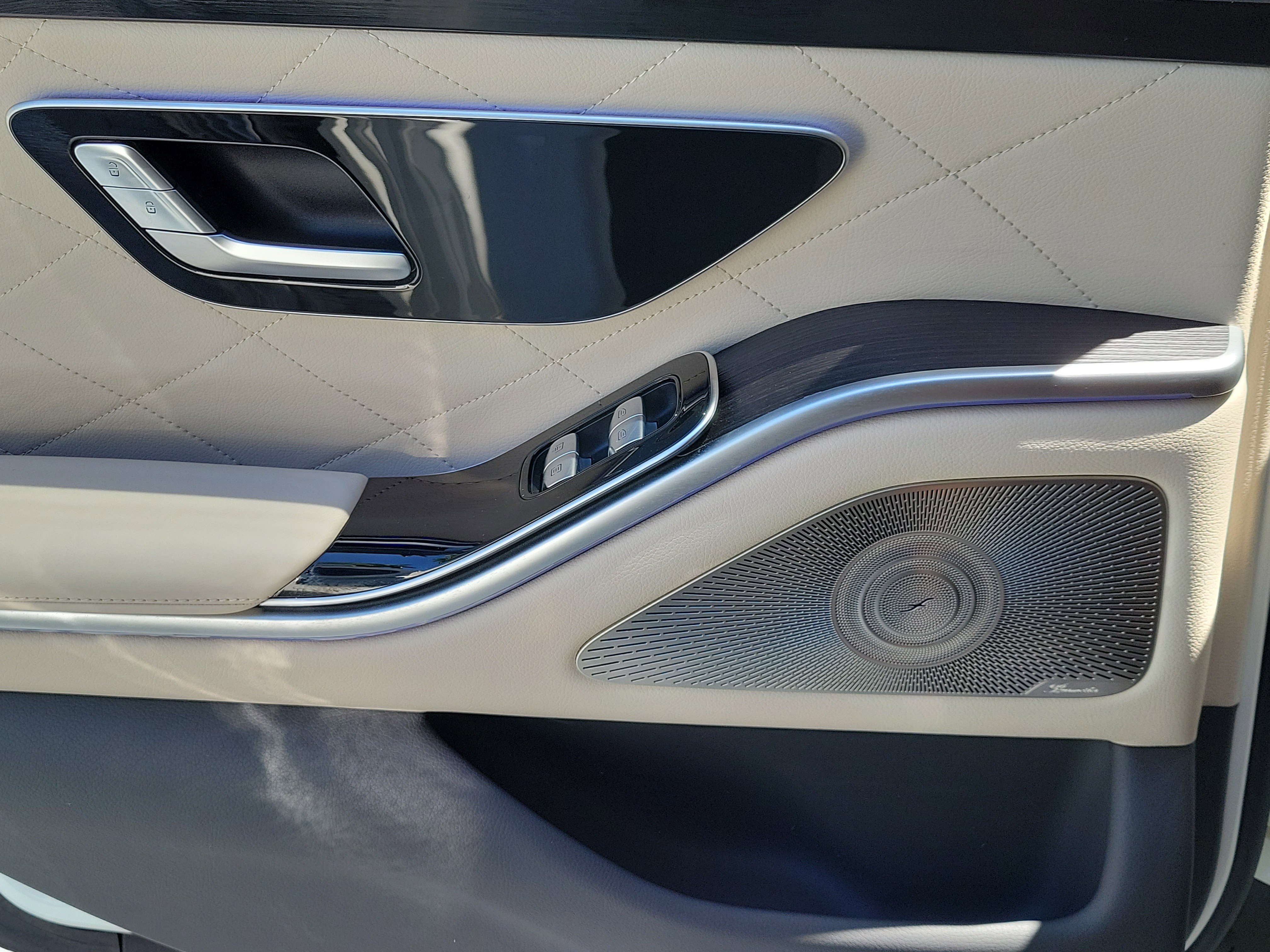 Used 2022 Mercedes-Benz S 500 4MATIC image 15