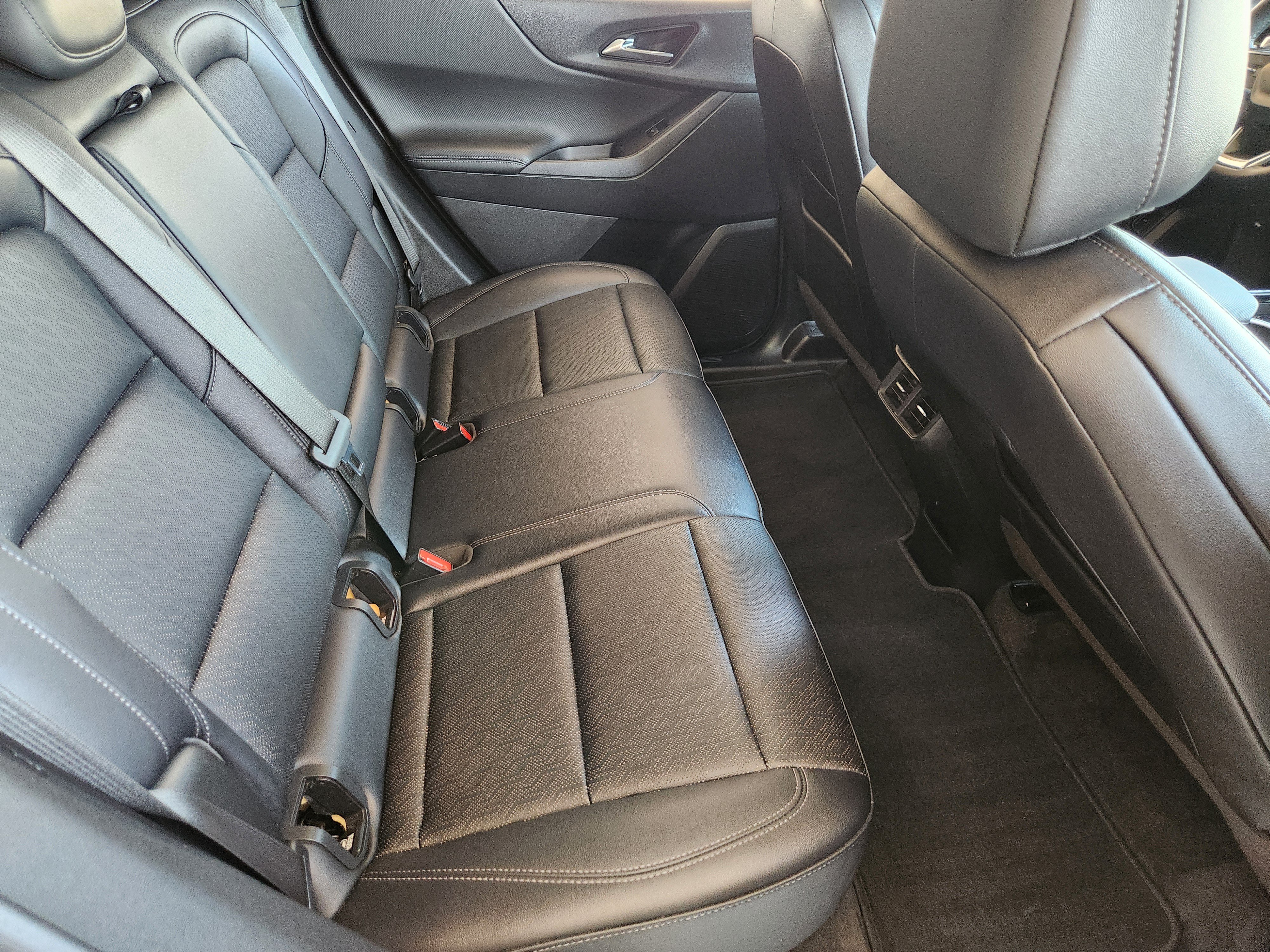 Certified 2025 Chevrolet Equinox LT w/ Convenience Package II FWD image 29