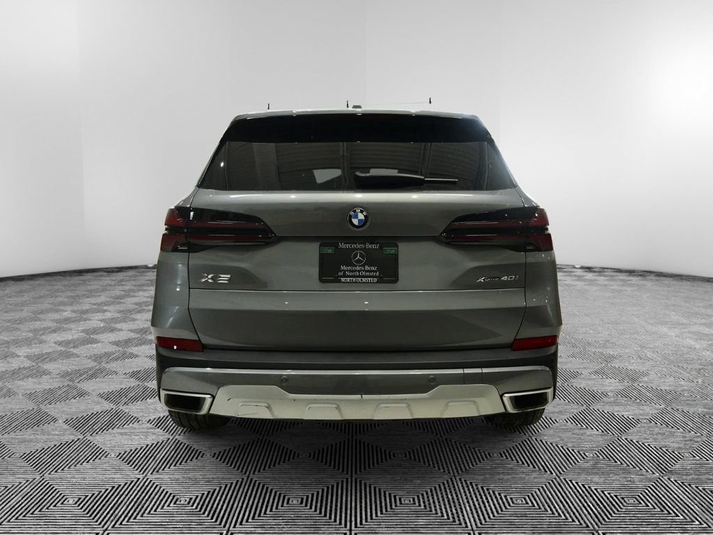 Used 2025 BMW X5 xDrive40i w/ Premium Package image 4