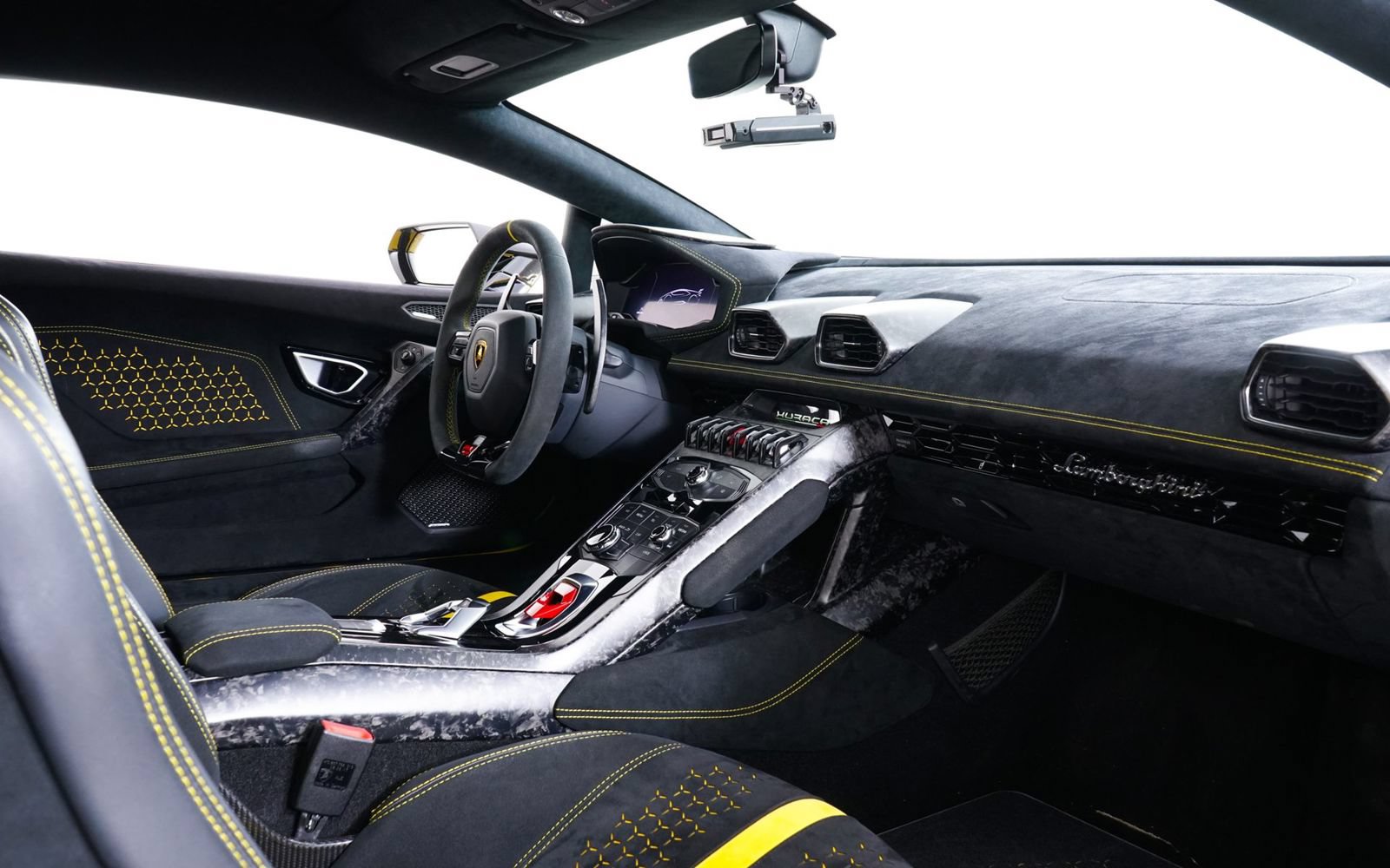 Used 2018 Lamborghini Huracan Performante AWD/4WD image 29