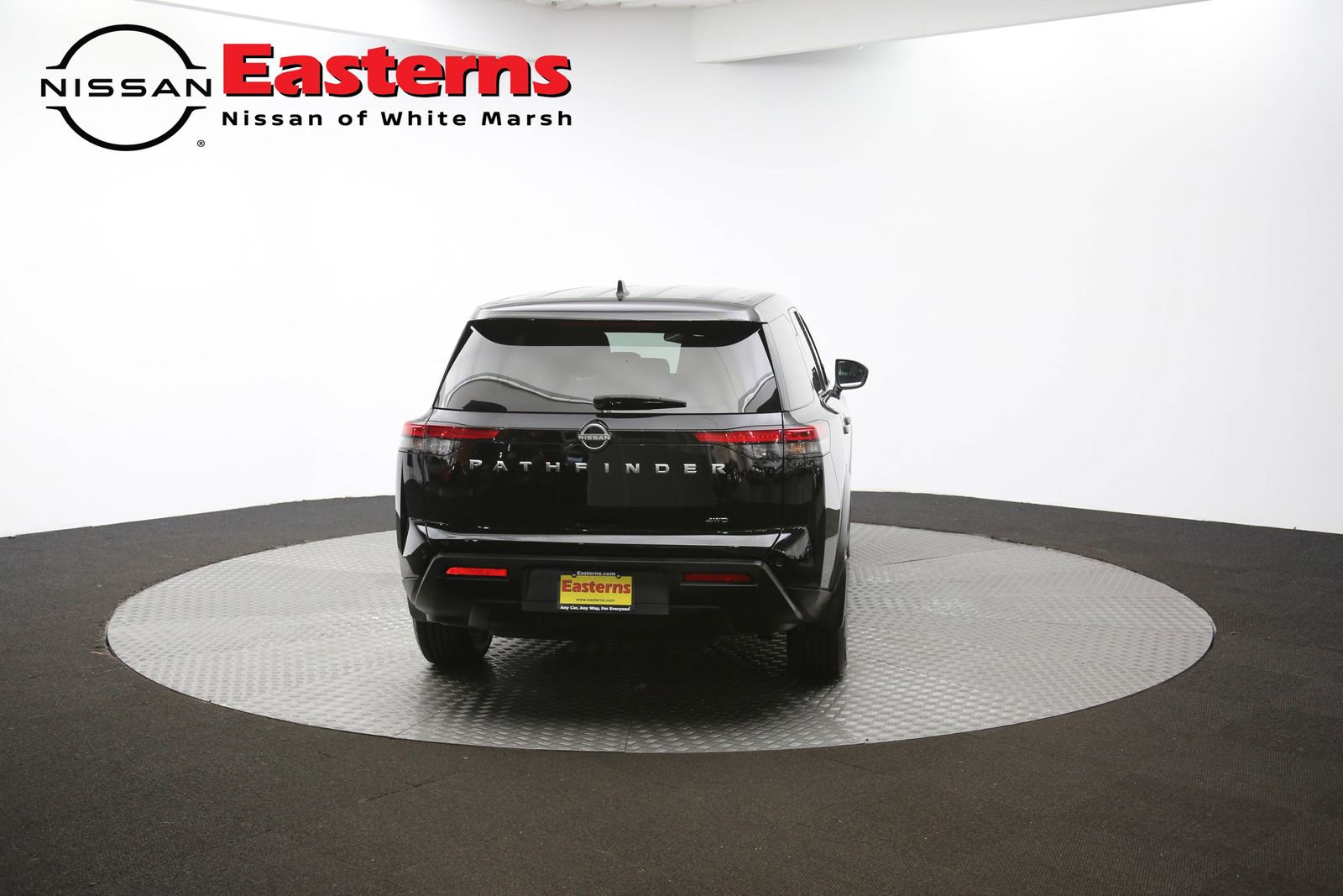 Used 2024 Nissan Pathfinder S image 53