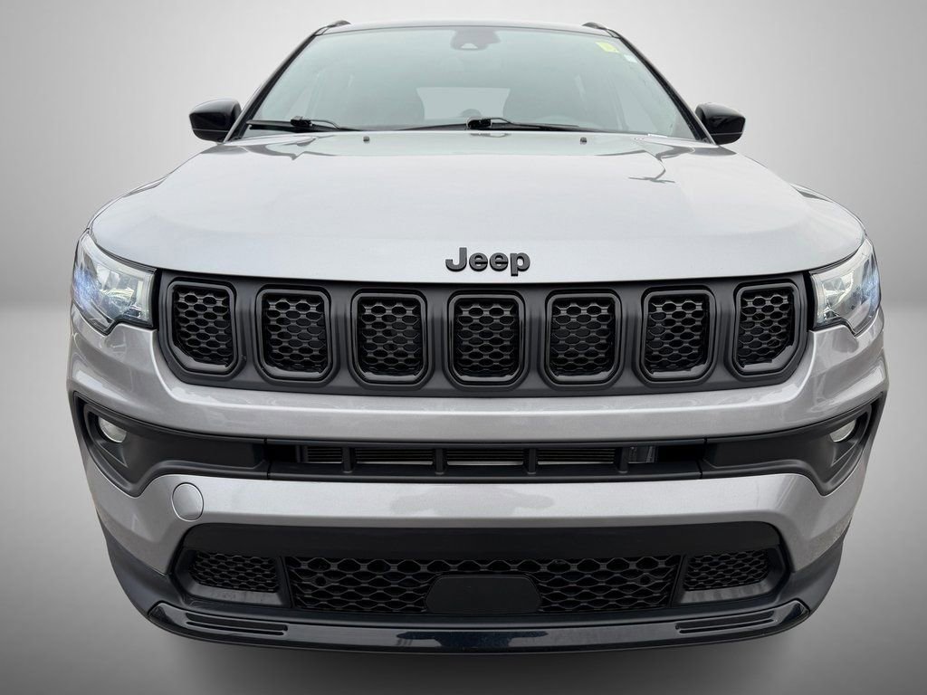 Used 2024 Jeep Compass Latitude w/ Convenience Group image 9