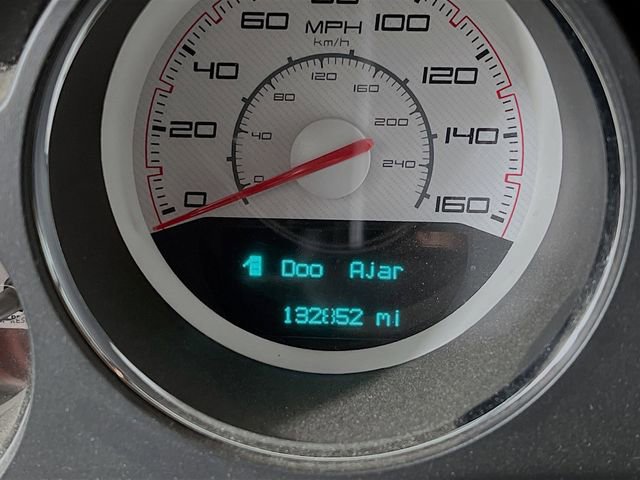 Used 2013 Dodge Challenger R/T Plus RWD image 9