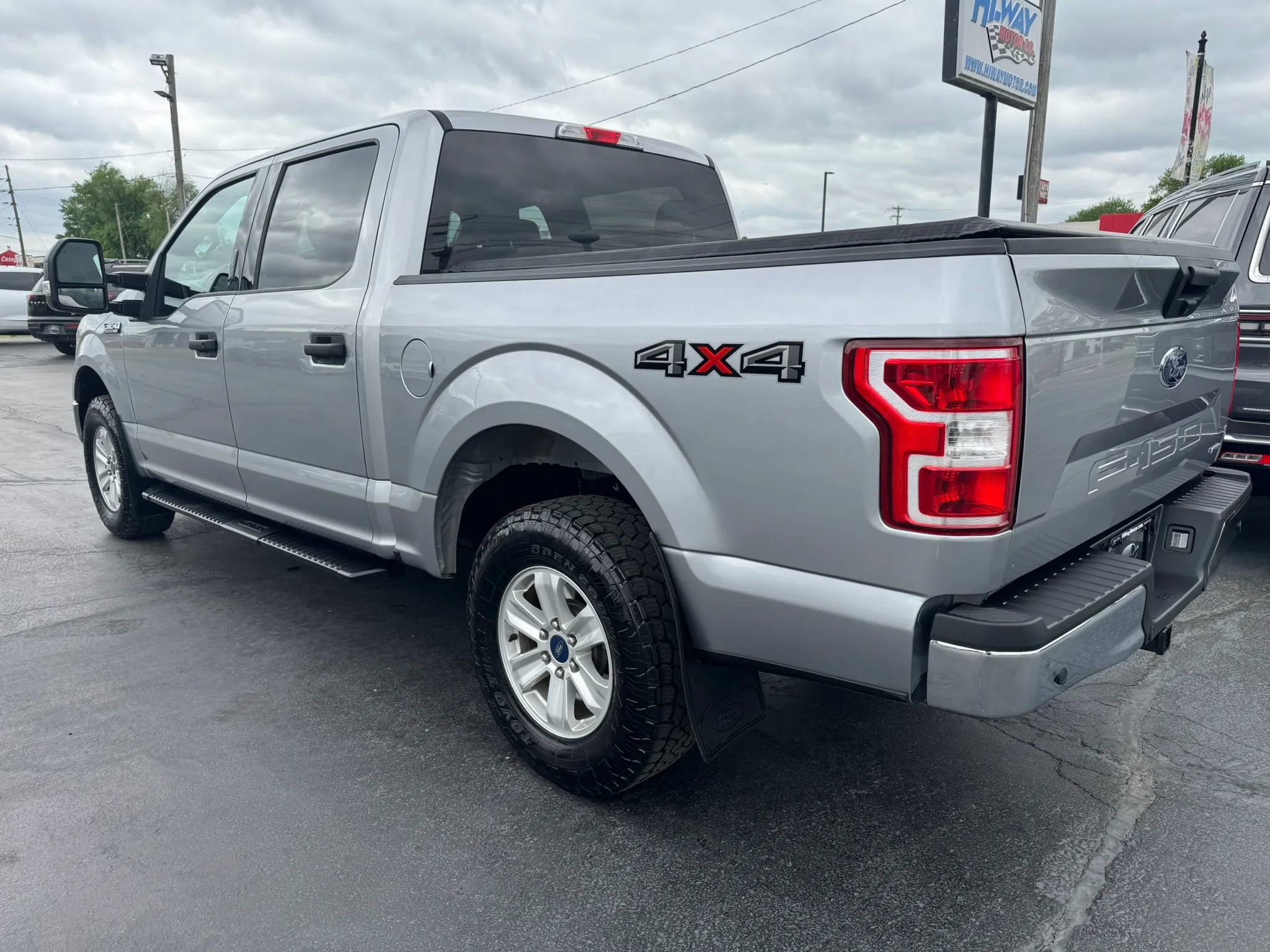 Used 2020 Ford F150 XLT w/ Trailer Tow Package image 12