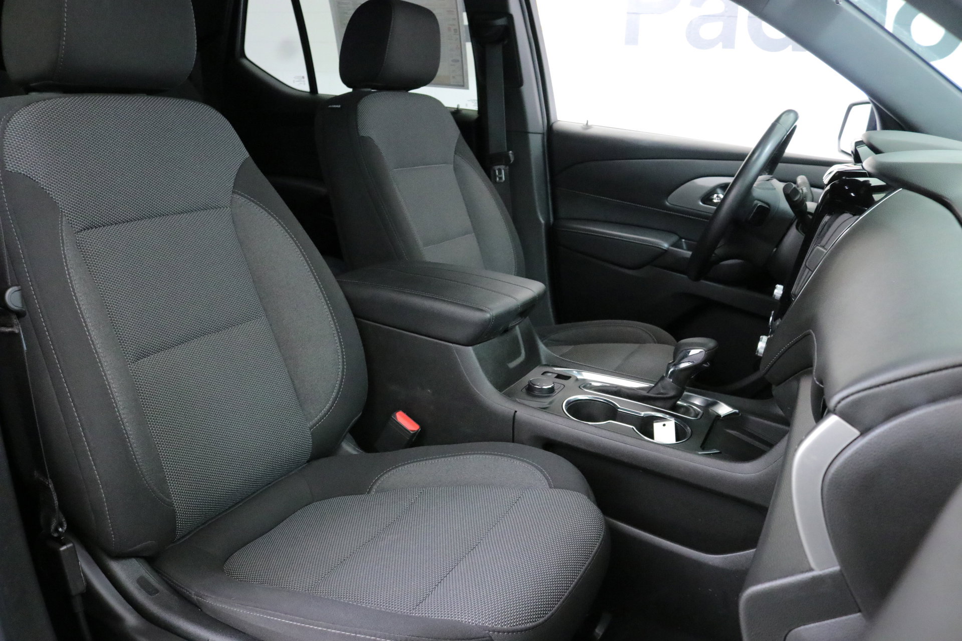 Used 2023 Chevrolet Traverse LT w/ LPO, Floor Liner Package image 29