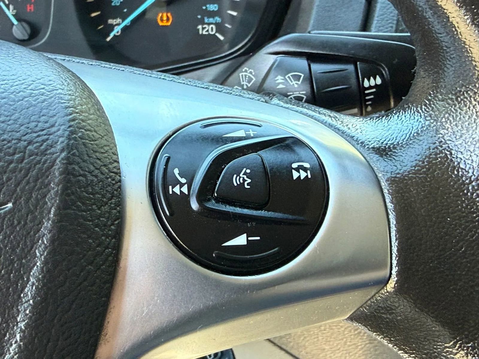 Used 2018 Ford Transit 150 130 Low Roof w/ Exterior Upgrade Package image 24