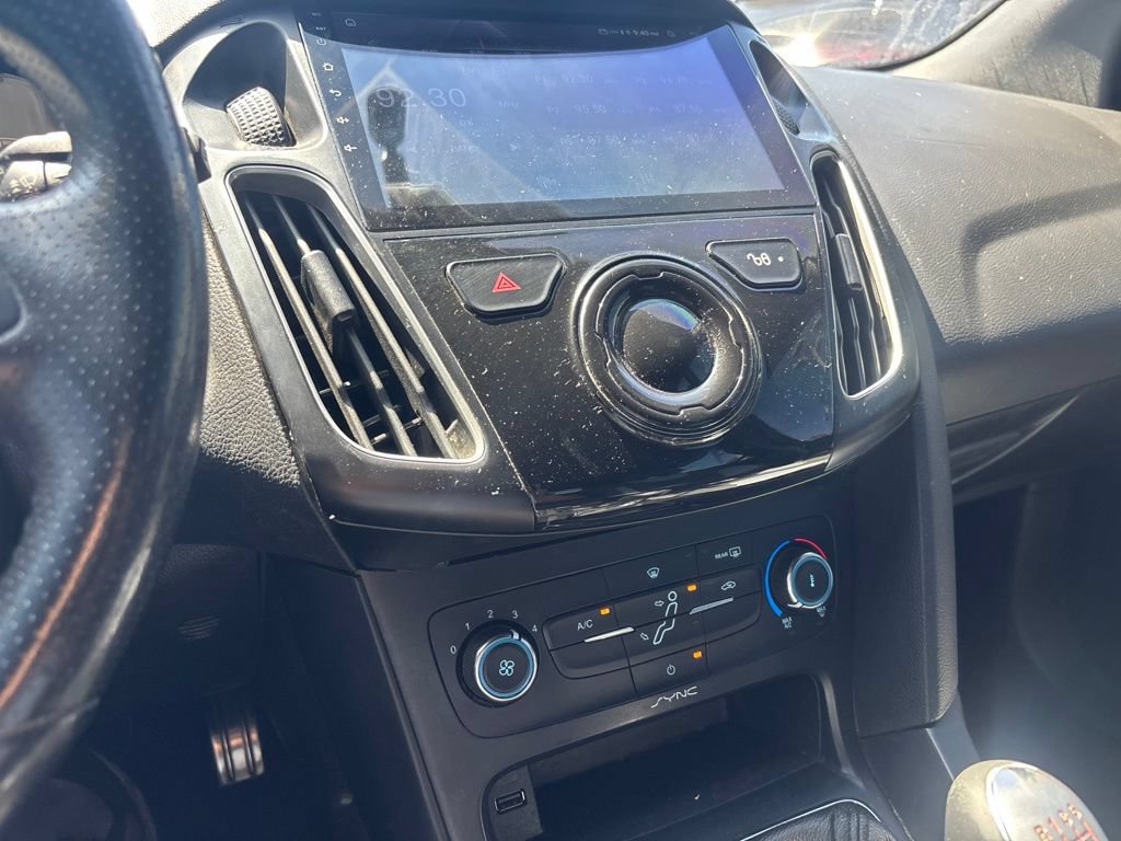 Used 2018 Ford Focus ST FWD image 19