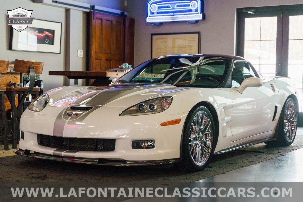 Used 2013 Chevrolet Corvette ZR1 w/ 3ZR Preferred Equipment Group image 18