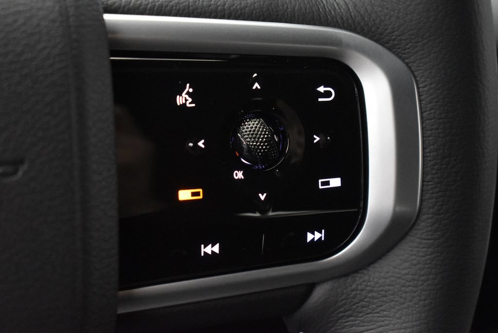 New 2026 Nissan Armada SL w/ Captain's Chari Seat Package AWD/4WD image 19