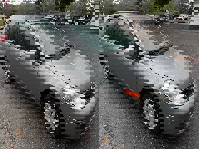 Used 2012 Nissan Versa 1.8 S image 5