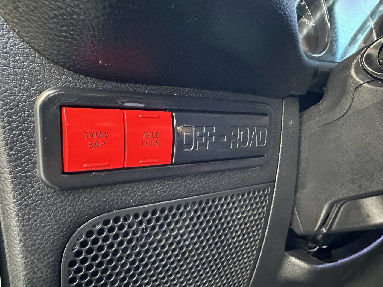 Used 2017 Jeep Wrangler Unlimited Rubicon image 38