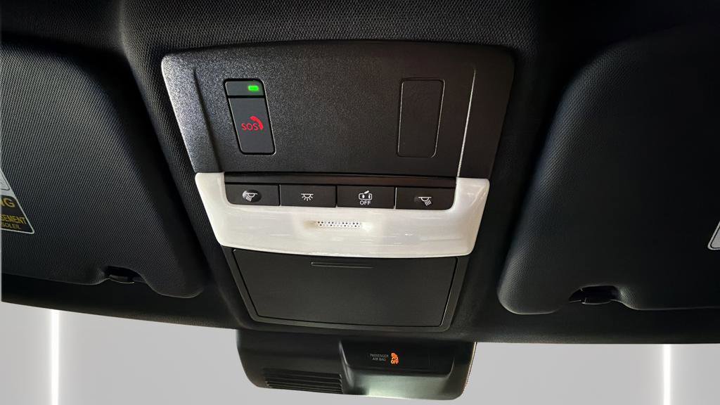 Used 2023 Mitsubishi Outlander SE Black Edition image 18