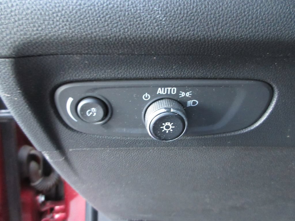 Certified 2022 Buick Envision Preferred w/ Sport Touring Package FWD image 24