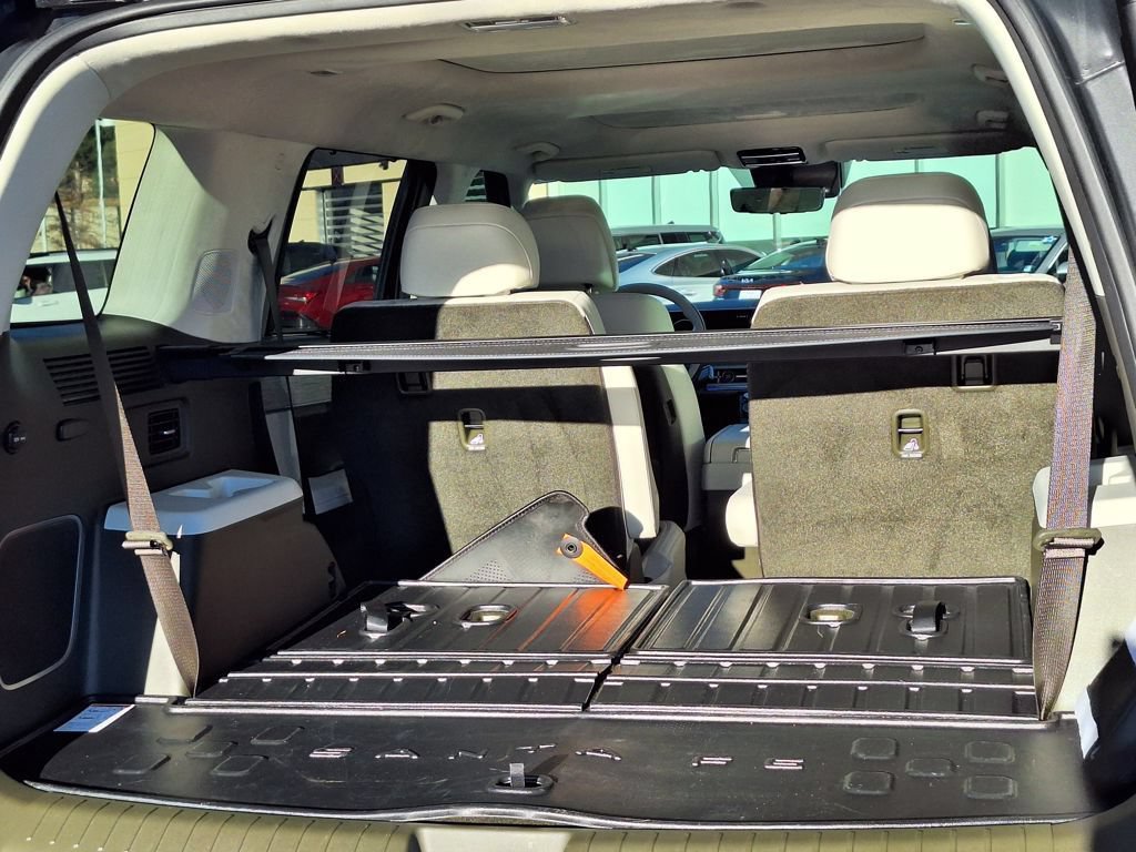 New 2025 Hyundai Santa Fe Calligraphy AWD/4WD image 31