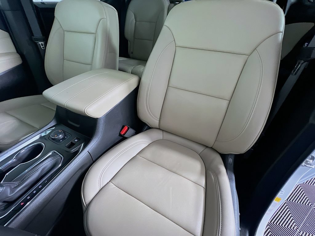 Used 2023 Chevrolet Traverse LT AWD/4WD image 20