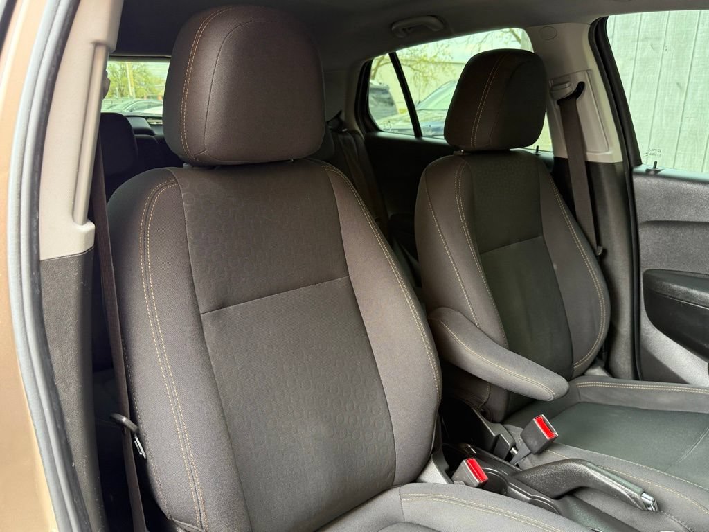 Used 2018 Chevrolet Trax LS FWD image 17