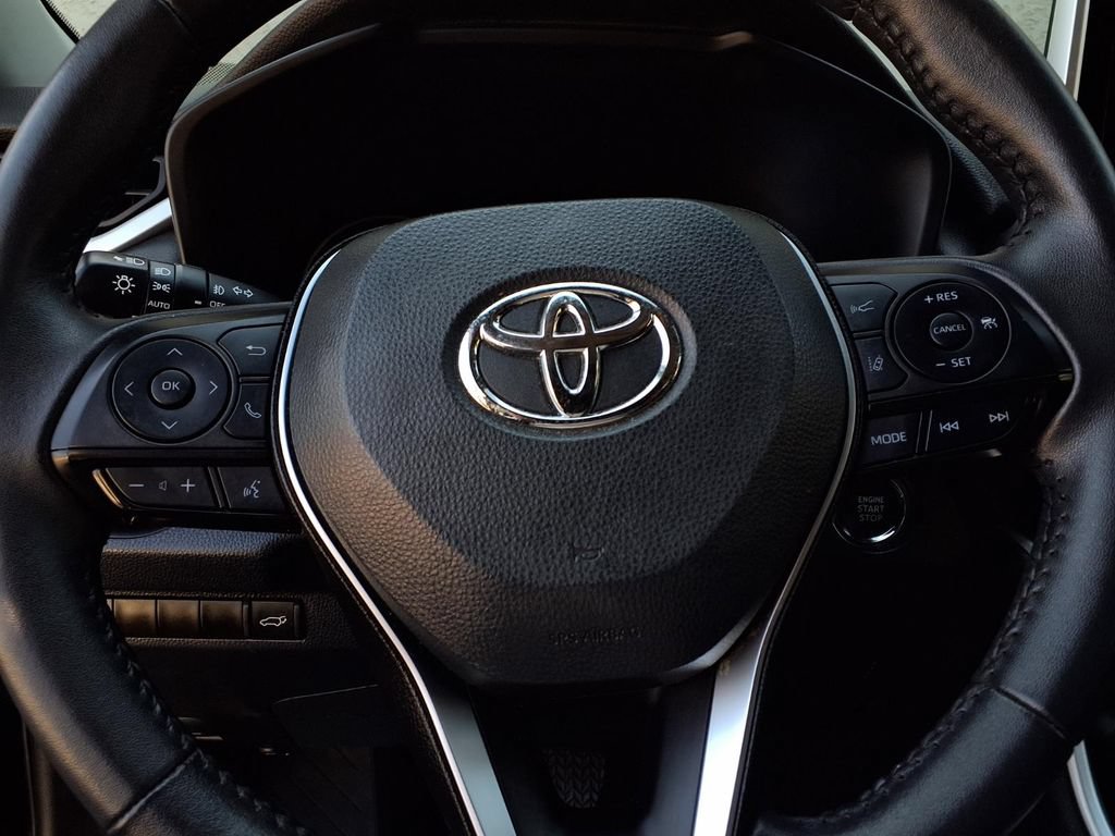 Used 2024 Toyota RAV4 XLE Premium FWD image 13