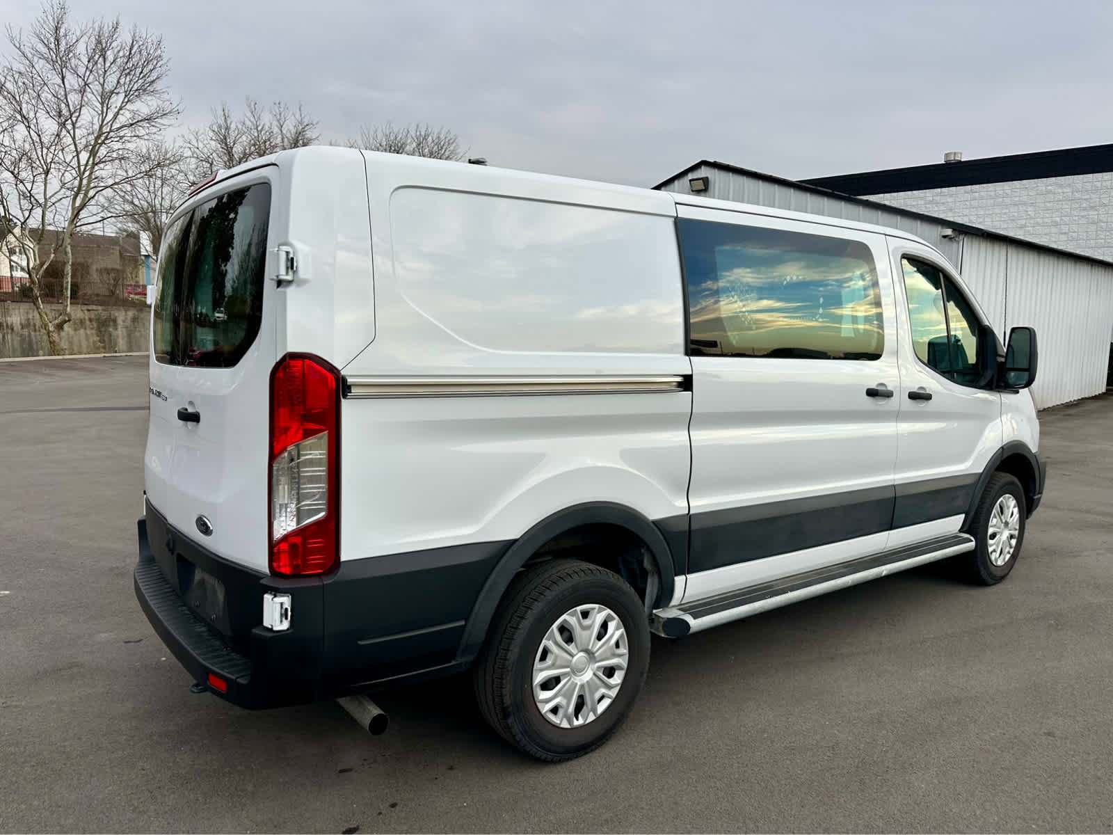 Used 2024 Ford Transit 250 Low Roof w/ Exterior Upgrade Package image 5