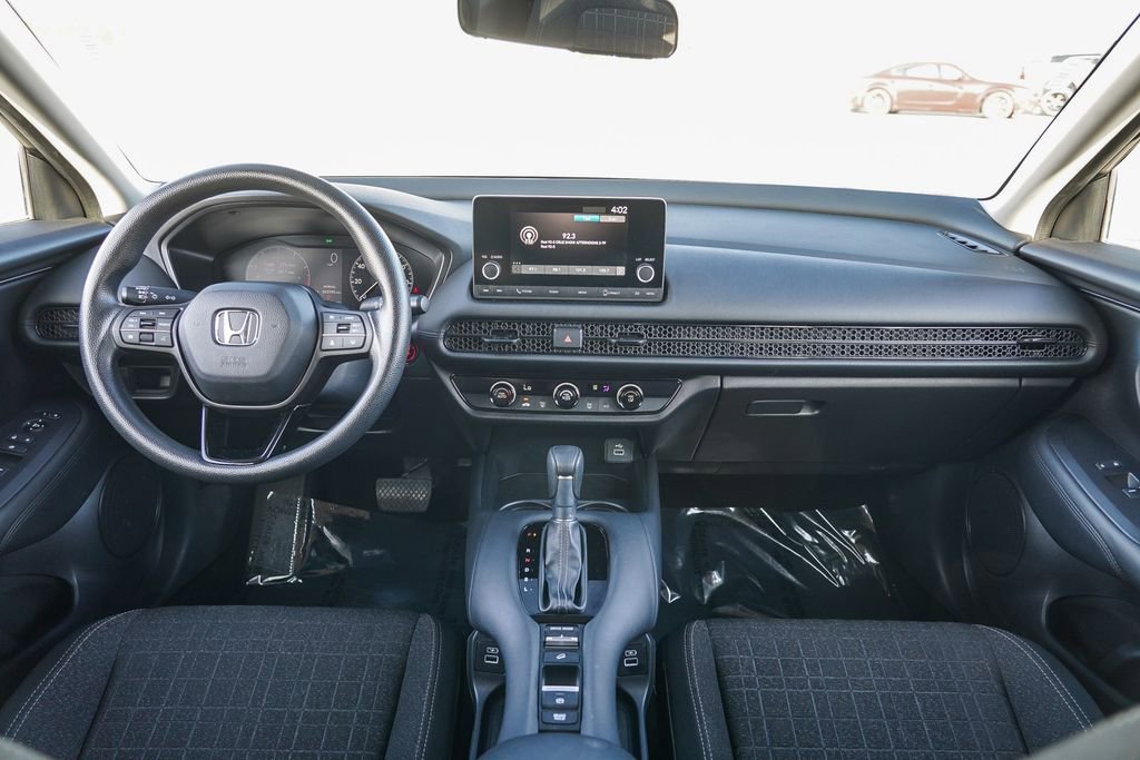 Used 2023 Honda HR-V LX image 13