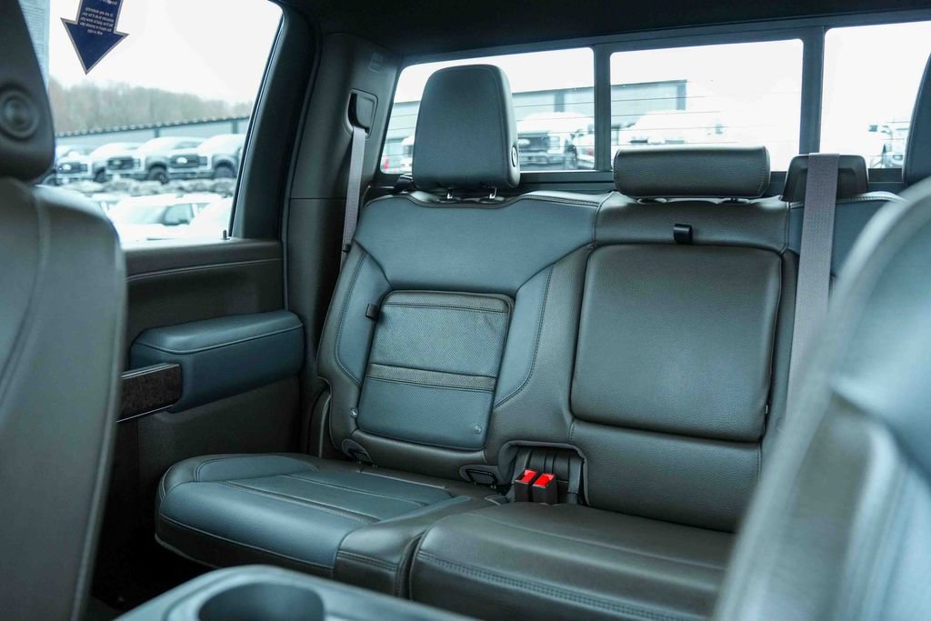 Used 2023 GMC Sierra 2500 Denali image 34