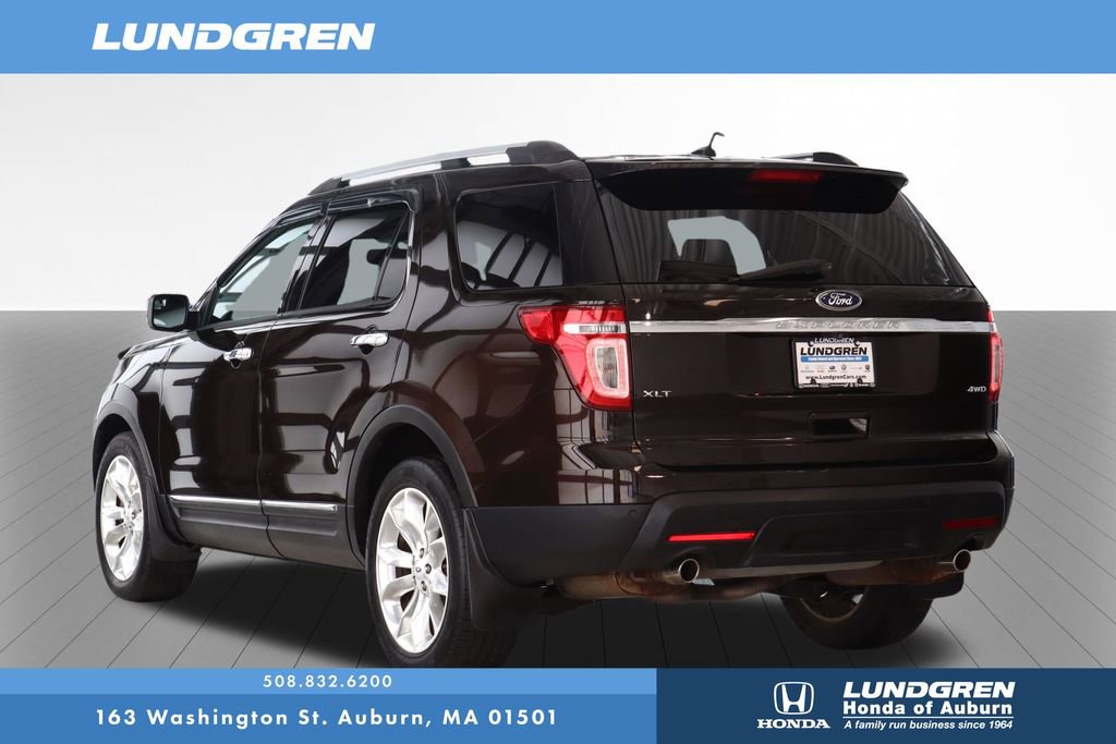 Used 2014 Ford Explorer XLT w/ Equipment Group 202A AWD/4WD image 3