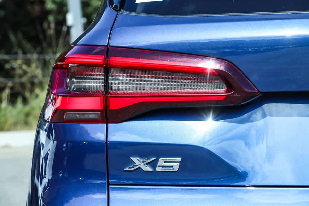 Used 2021 BMW X5 xDrive40i w/ Premium Package AWD/4WD image 7