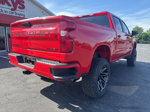 Used 2022 Chevrolet Silverado 1500 Custom w/ LPO, Dark Essentials Package AWD/4WD image 3