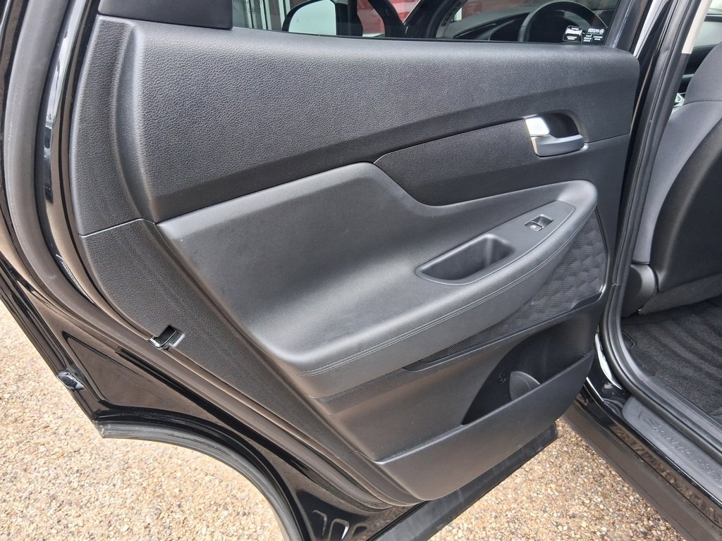 Used 2023 Hyundai Santa Fe SEL image 16