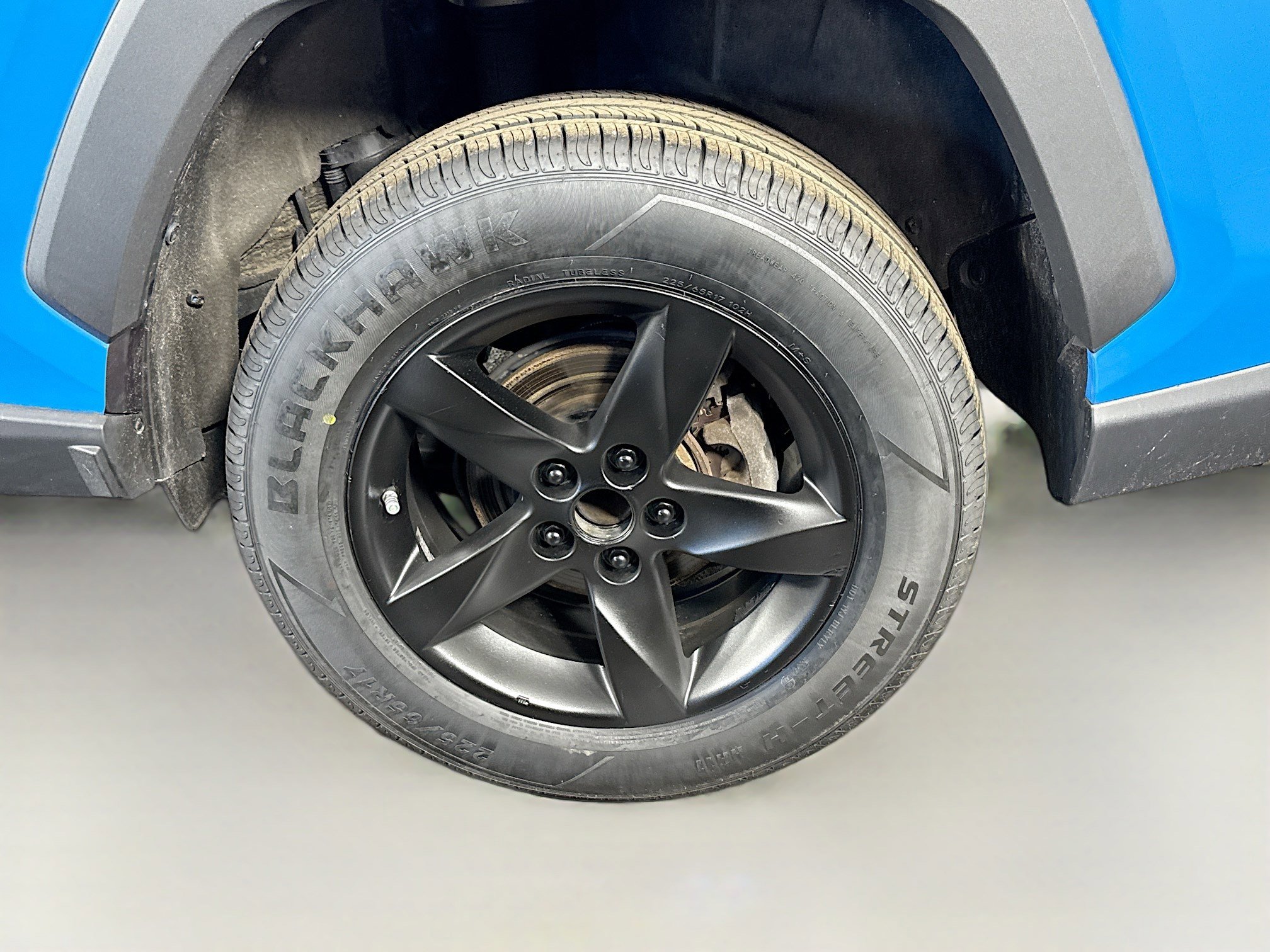 Used 2020 Toyota RAV4 LE image 36