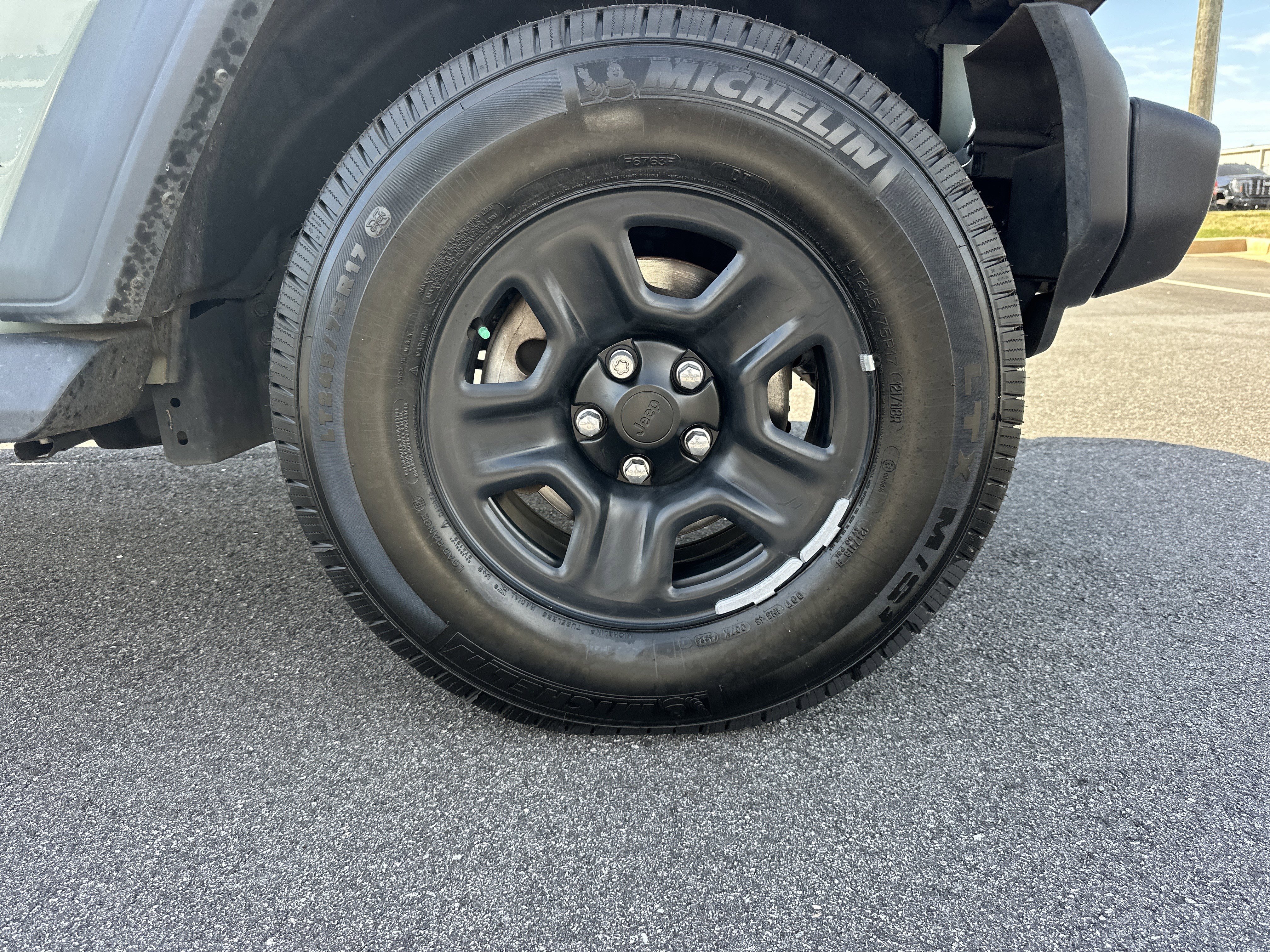 Used 2023 Jeep Wrangler Sport image 13