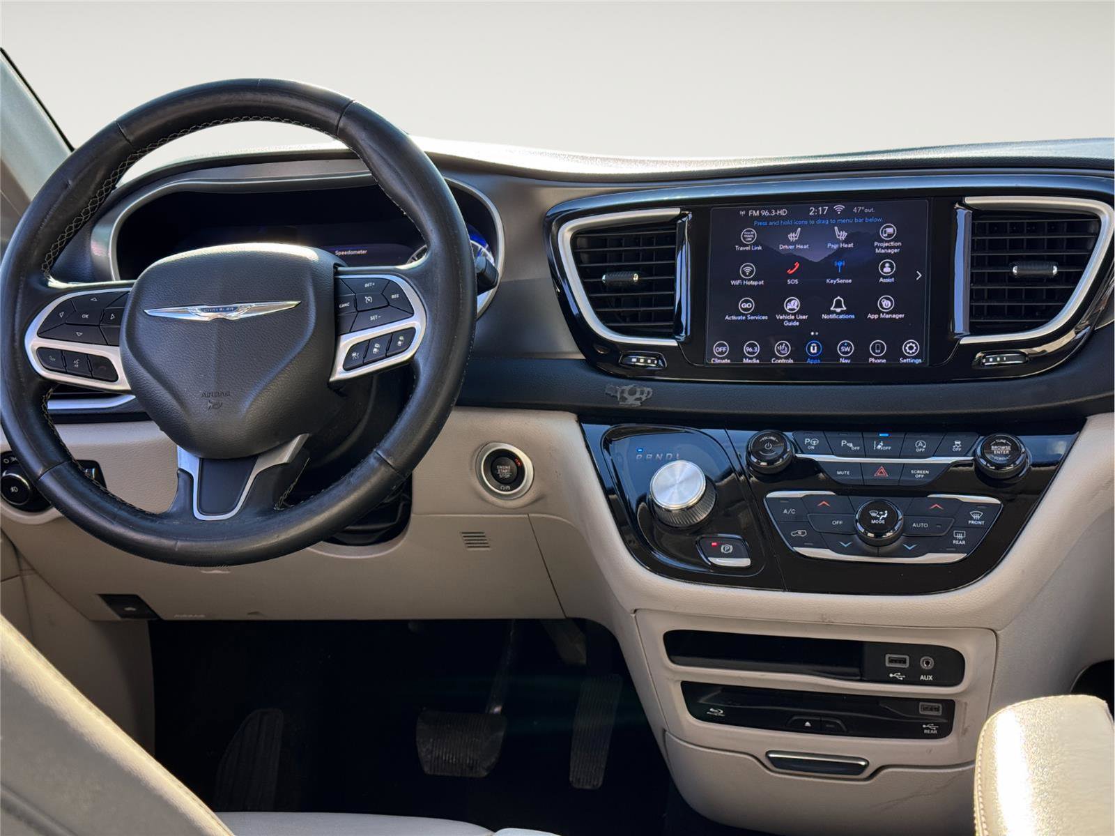 Used 2020 Chrysler Pacifica Touring-L Plus image 21