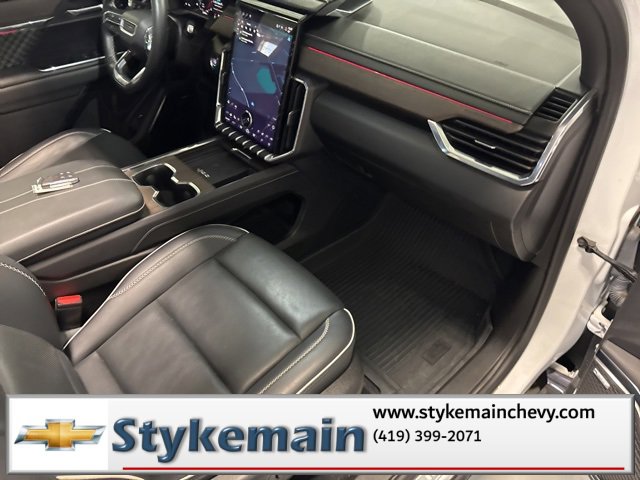 Used 2024 GMC Acadia Denali image 26