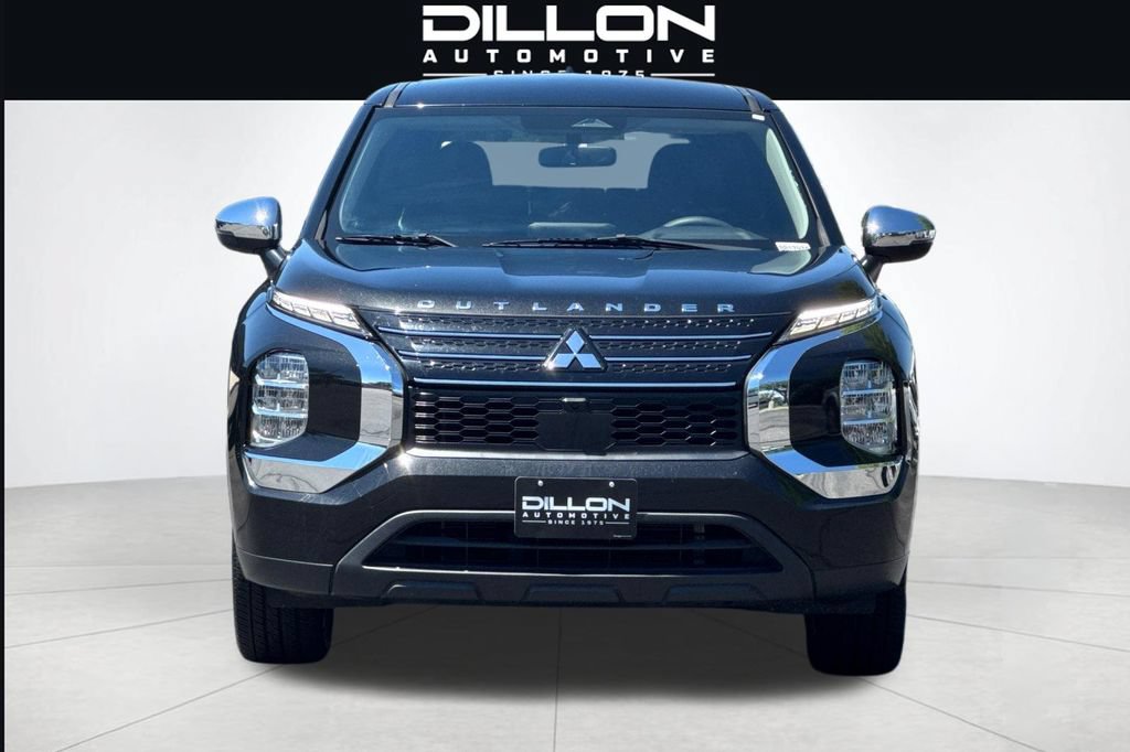 Used 2022 Mitsubishi Outlander ES FWD image 9